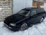 Volkswagen Passat 1991 годаүшін1 150 000 тг. в Уральск – фото 3