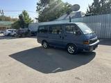 Toyota Hiace 1994 годаfor2 000 000 тг. в Алматы – фото 4