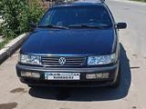 Volkswagen Passat 1994 годаүшін1 800 000 тг. в Семей