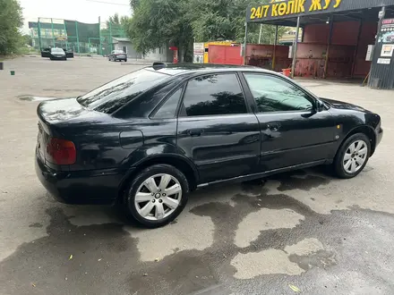 Audi A4 1995 года за 1 700 000 тг. в Алматы – фото 4