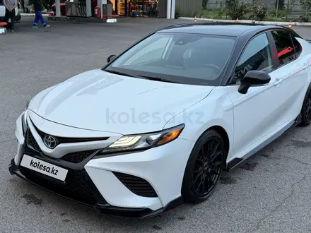 Toyota Camry 2022 года за 15 000 000 тг. в Алматы – фото 9