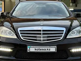 Mercedes-Benz S 550