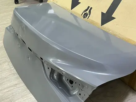 Крышка багажника Lexus ES 2018-2024 за 320 000 тг. в Астана – фото 3