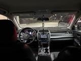 Toyota Camry 2015 года за 5 800 000 тг. в Атырау – фото 3