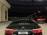 Toyota Camry 2015 года за 5 800 000 тг. в Атырау – фото 5