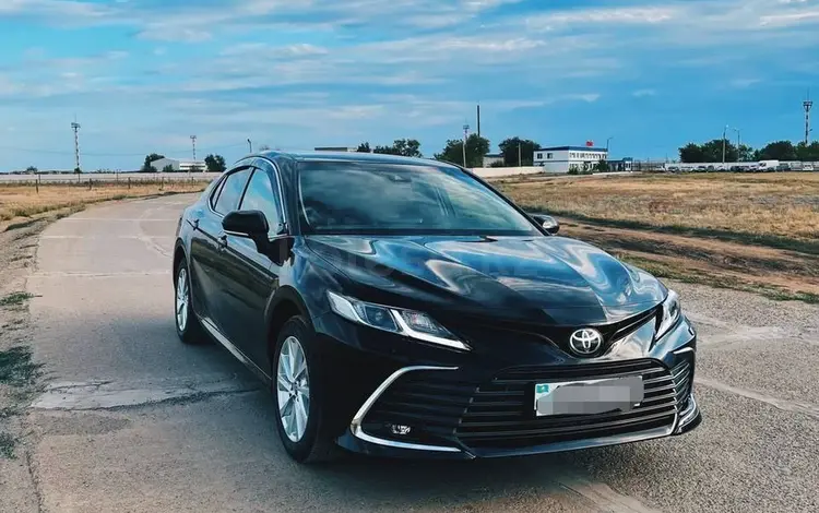 Toyota Camry 2023 годаүшін18 000 000 тг. в Актобе