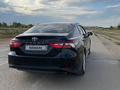 Toyota Camry 2023 годаүшін18 000 000 тг. в Актобе – фото 6