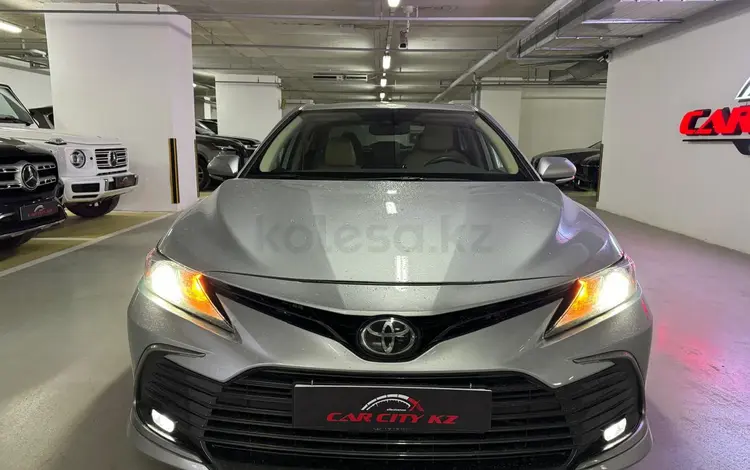 Toyota Camry 2022 года за 13 300 000 тг. в Астана