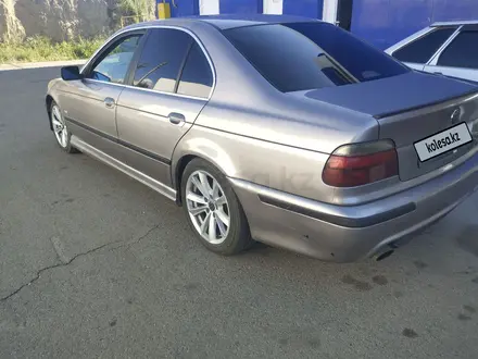 BMW 523 1996 года за 2 100 000 тг. в Алматы – фото 3