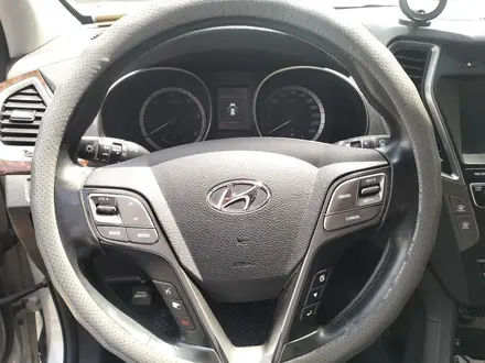 Hyundai Santa Fe 2016 года за 8 850 000 тг. в Алматы – фото 16