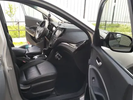 Hyundai Santa Fe 2016 года за 8 850 000 тг. в Алматы – фото 9