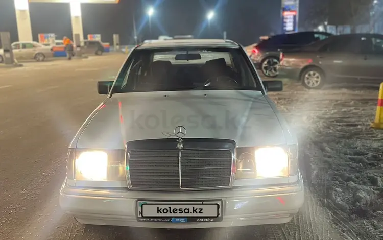 Mercedes-Benz E 260 1990 года за 1 350 000 тг. в Алматы