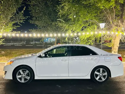 Toyota Camry 2013 года за 5 500 000 тг. в Уральск – фото 2