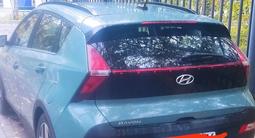 Hyundai Bayon 2023 года за 8 100 000 тг. в Усть-Каменогорск – фото 2