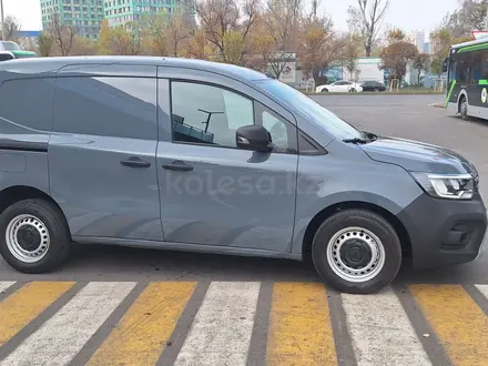 Renault Kangoo 2025 года за 25 400 000 тг. в Алматы – фото 2