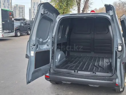 Renault Kangoo 2025 года за 25 400 000 тг. в Алматы – фото 22