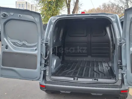 Renault Kangoo 2025 года за 25 400 000 тг. в Алматы – фото 24