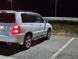 Toyota Highlander 2002 года за 7 000 000 тг. в Калбатау – фото 3
