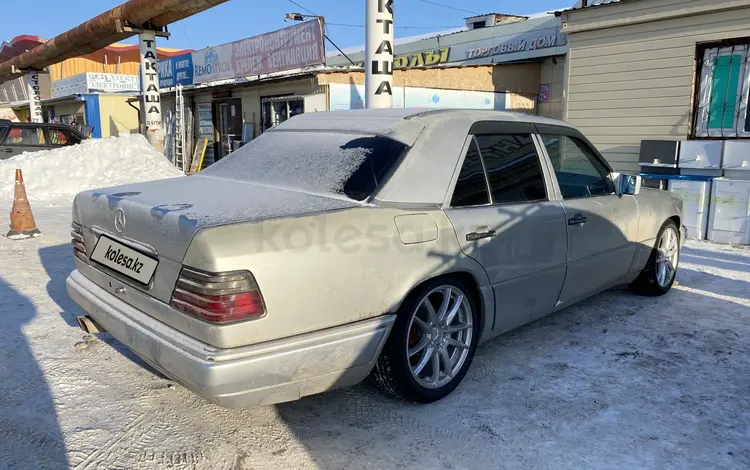 Mercedes-Benz E 320 1993 года за 2 350 000 тг. в Караганда