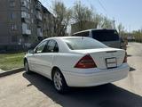 Mercedes-Benz C 240 2001 года за 3 150 000 тг. в Астана – фото 4