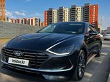 Hyundai Sonata 2021 года за 12 900 000 тг. в Астана