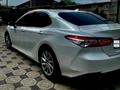 Toyota Camry 2022 годаfor14 400 000 тг. в Алматы – фото 12