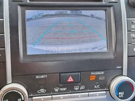 Toyota Camry 2014 года за 6 200 000 тг. в Атырау – фото 13