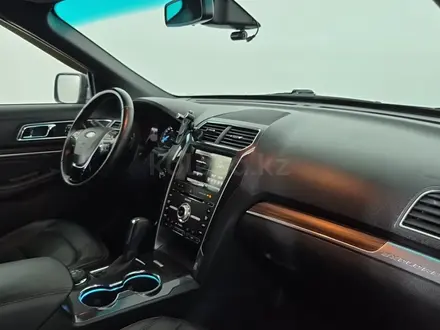 Ford Explorer 2016 года за 11 900 000 тг. в Астана – фото 20