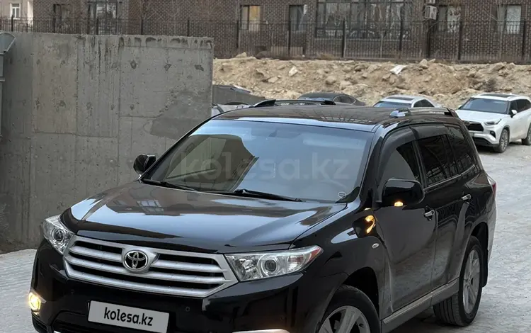 Toyota Highlander 2011 года за 12 300 000 тг. в Актау