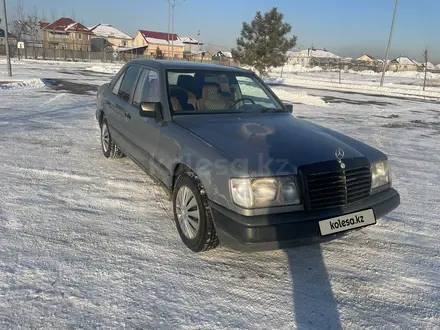 Mercedes-Benz E 230 1989 года за 1 400 000 тг. в Алматы – фото 9