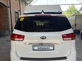 Kia Carnival 2016 годаүшін13 000 000 тг. в Шымкент – фото 5