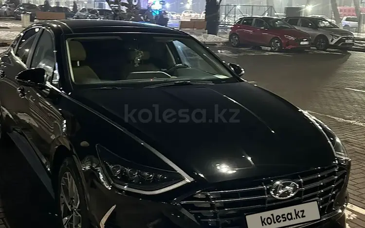 Hyundai Sonata 2023 годаfor12 500 000 тг. в Алматы