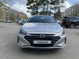Hyundai Elantra 2019 годаүшін8 200 000 тг. в Караганда – фото 2