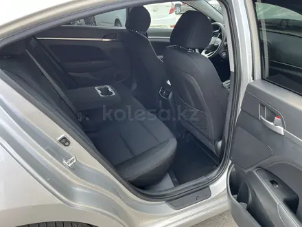 Hyundai Elantra 2019 года за 8 200 000 тг. в Караганда – фото 16