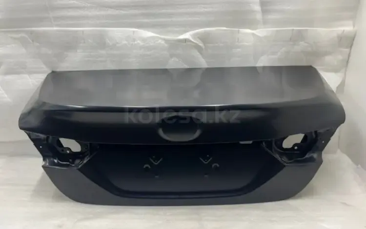 Крышка багажника на Toyota Camry за 150 000 тг. в Алматы