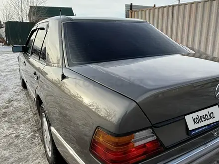 Mercedes-Benz E 220 1993 года за 2 500 000 тг. в Алматы – фото 13