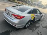 Hyundai Sonata 2016 годаfor6 500 000 тг. в Алматы – фото 4