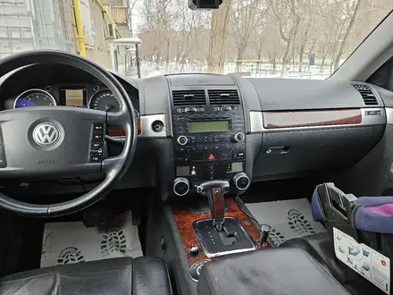 Volkswagen Touareg 2004 года за 5 800 000 тг. в Шымкент – фото 2