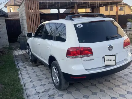 Volkswagen Touareg 2005 года за 4 600 000 тг. в Алматы – фото 5