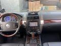 Volkswagen Touareg 2005 года за 4 600 000 тг. в Алматы – фото 8