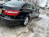 Mercedes-Benz E 300 2010 годаүшін8 300 000 тг. в Уральск – фото 2