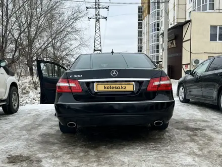 Mercedes-Benz E 300 2010 года за 8 300 000 тг. в Уральск – фото 4