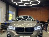 BMW X6 2017 года за 24 000 000 тг. в Астана – фото 2