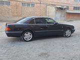 Mercedes-Benz E 230 1995 годаүшін2 750 000 тг. в Жезказган – фото 4