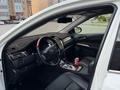 Toyota Camry 2012 года за 9 100 000 тг. в Уральск – фото 15