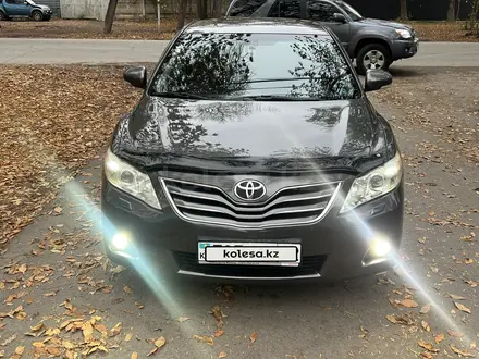 Toyota Camry 2010 года за 7 800 000 тг. в Алматы – фото 4