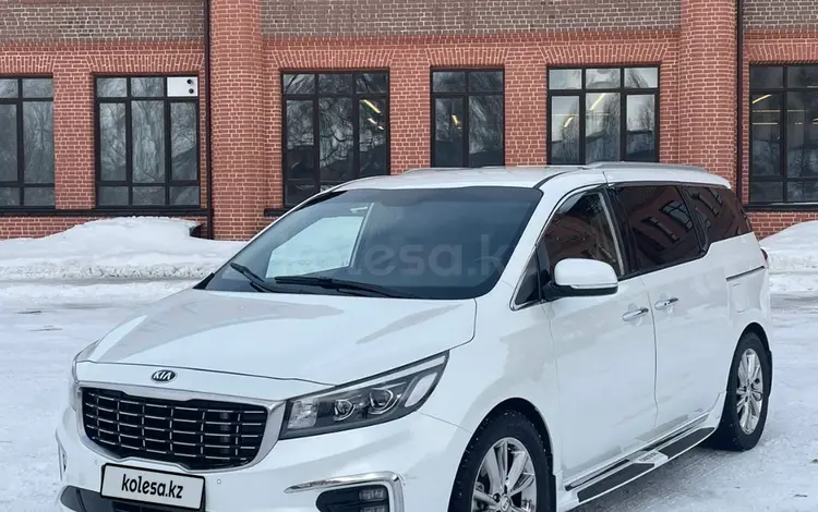 Kia Carnival 2019 года за 11 000 000 тг. в Петропавловск