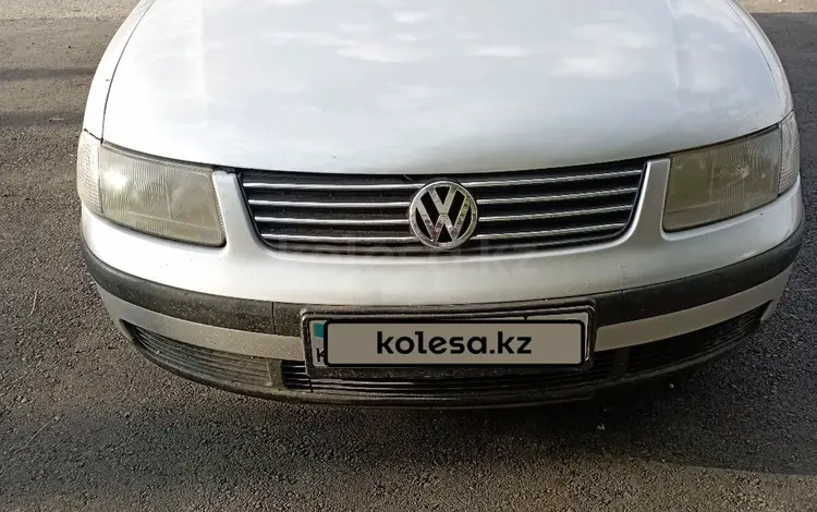 Volkswagen Passat 1997 годаүшін2 200 000 тг. в Тараз