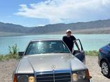 Mercedes-Benz E 220 1992 года за 1 600 000 тг. в Алматы – фото 3
