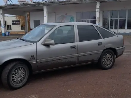 Opel Vectra 1991 года за 750 000 тг. в Караганда – фото 2